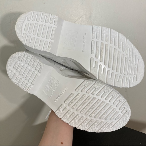 Dr. Martens 1460 PASCAL WOMEN'S MONO LACE UP LEATHER BOOTS - Picture 13 of 16